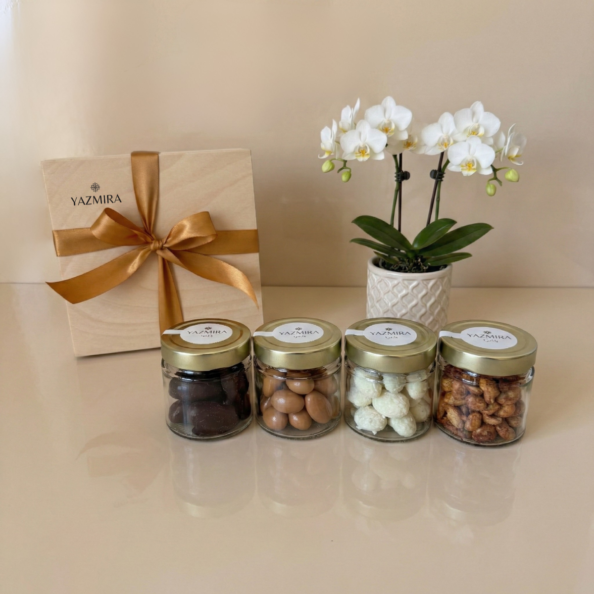 Golden Snack Collection – Salted Caramel & Chocolate Almonds