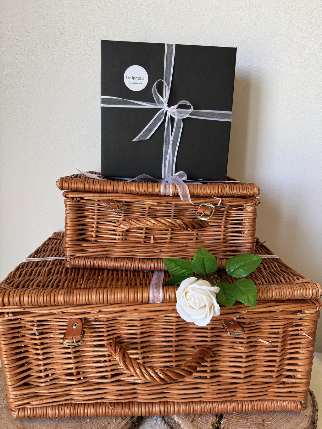 Gift box - Wedding gift with roses