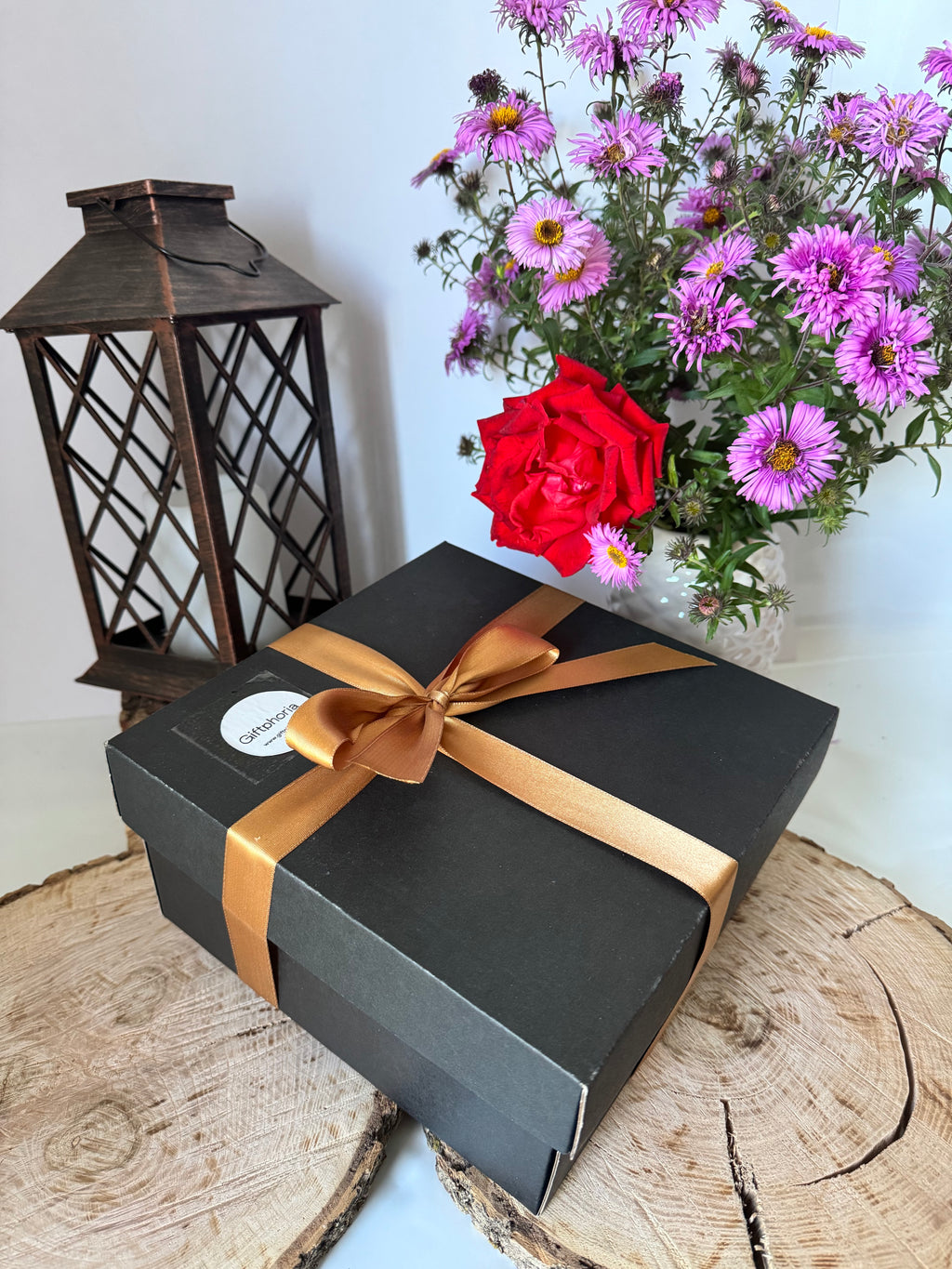 Gift box - Chocolate and Nuts